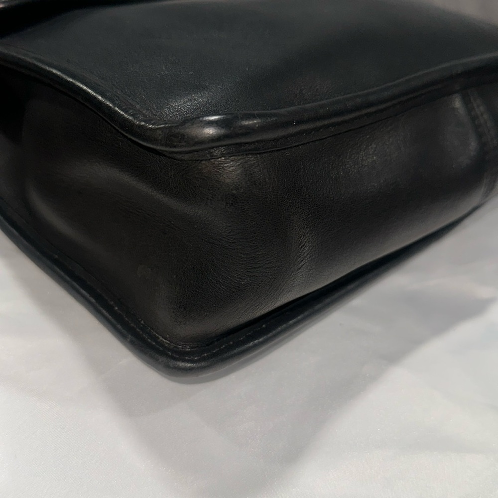 Vintage Coach Willis Black
Leather Cross-body/Satchel/Top Handle
Bag 9927 - Picture 10 of 16